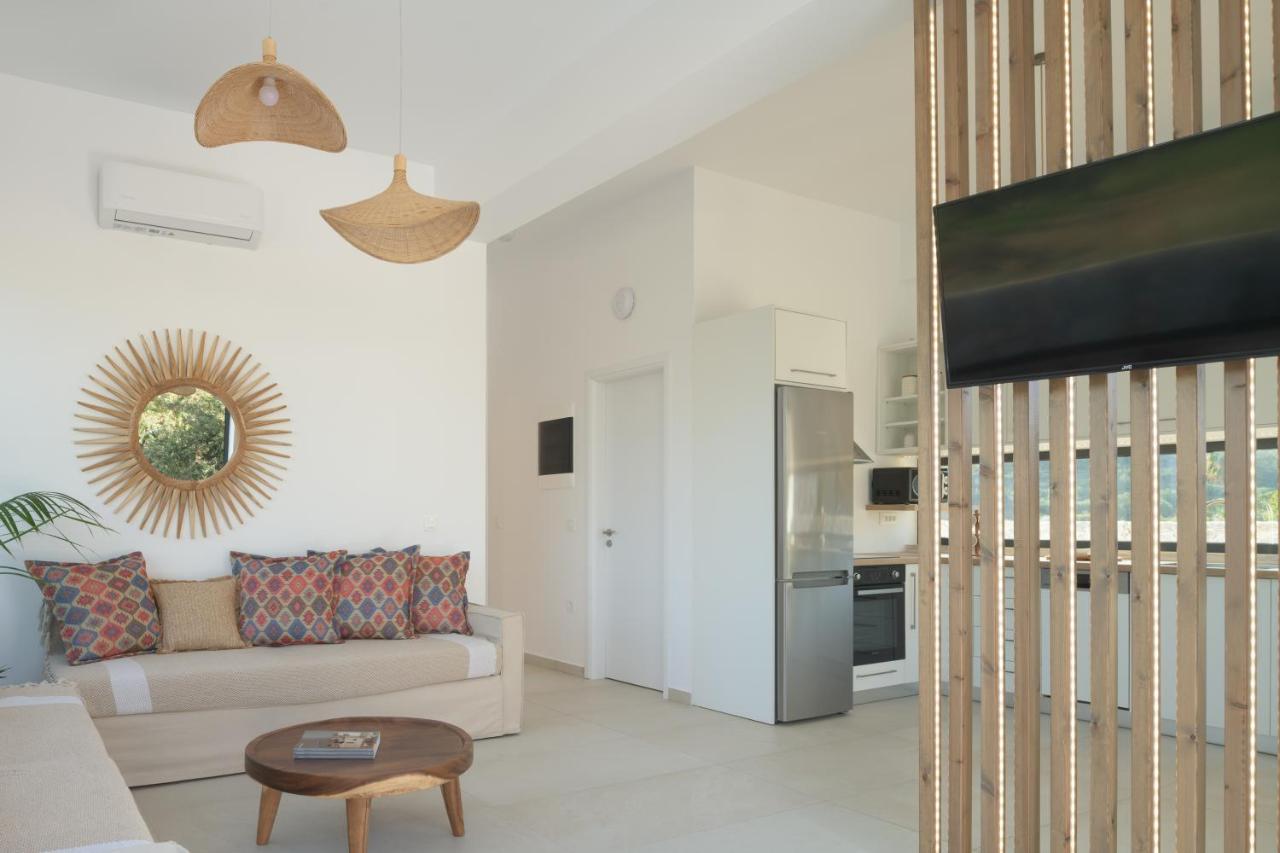 Pelagias Villa Lefka With Heated Pool Mathés Εξωτερικό φωτογραφία
